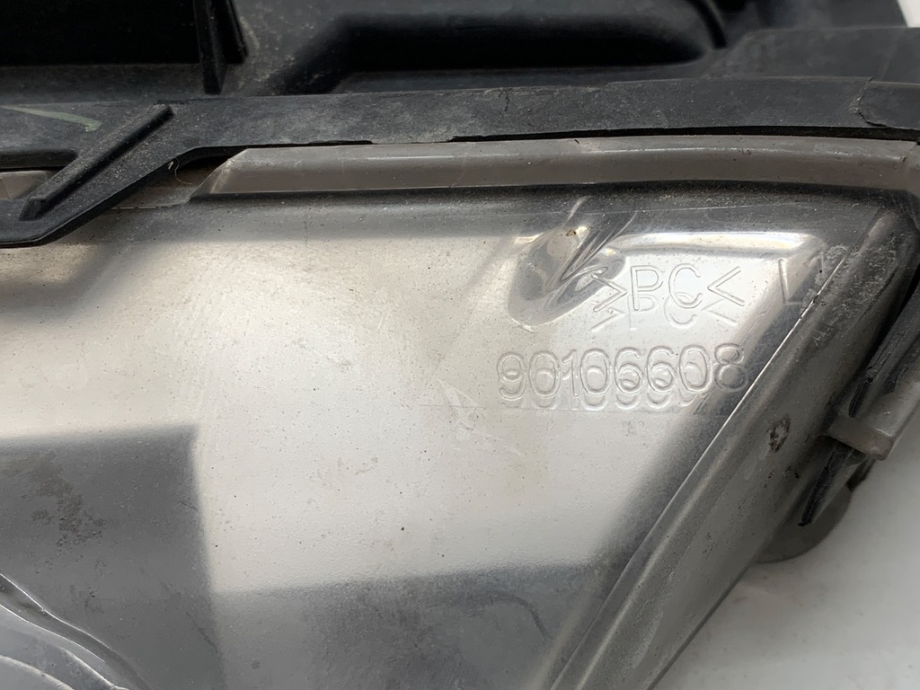 STARK-948982-4