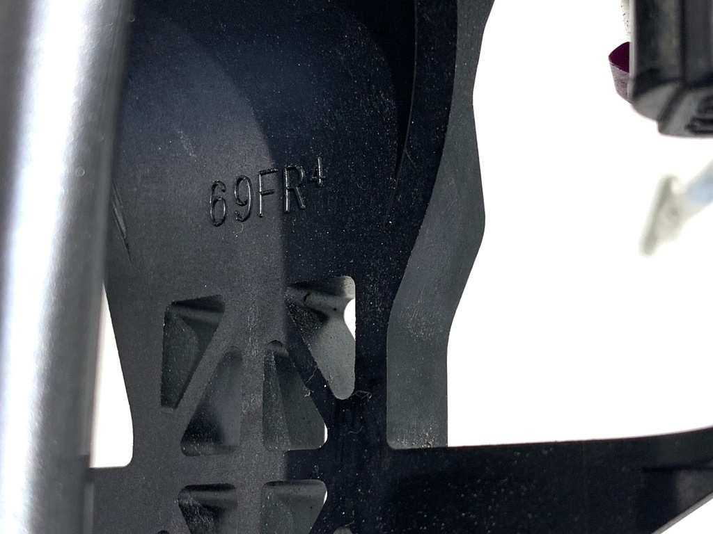 STARK-899600-4