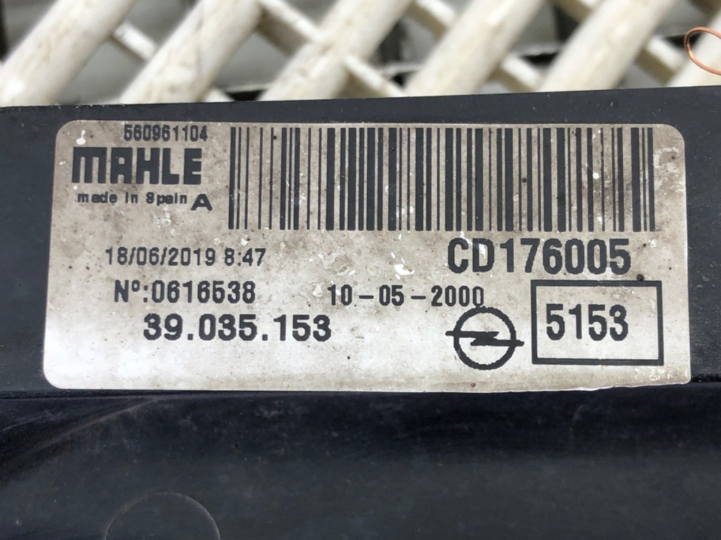 STARK-656880-3