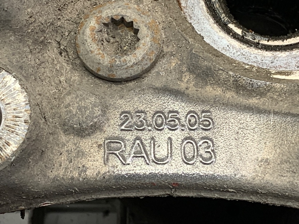 STARK-929097-4