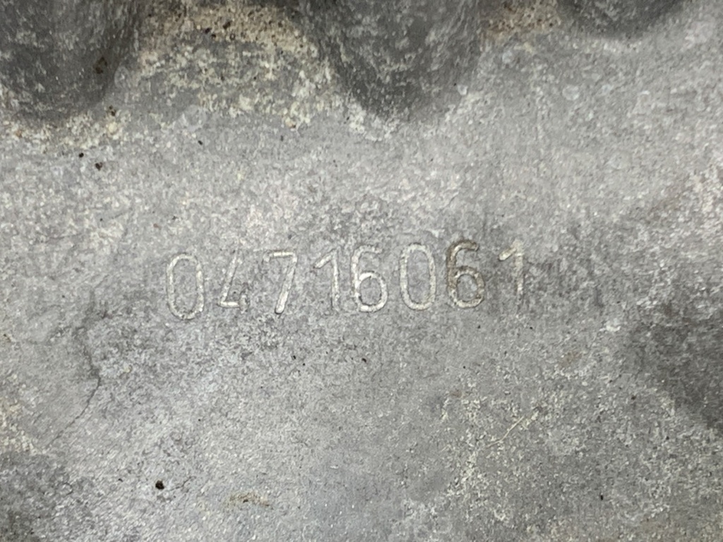 STARK-889963-5
