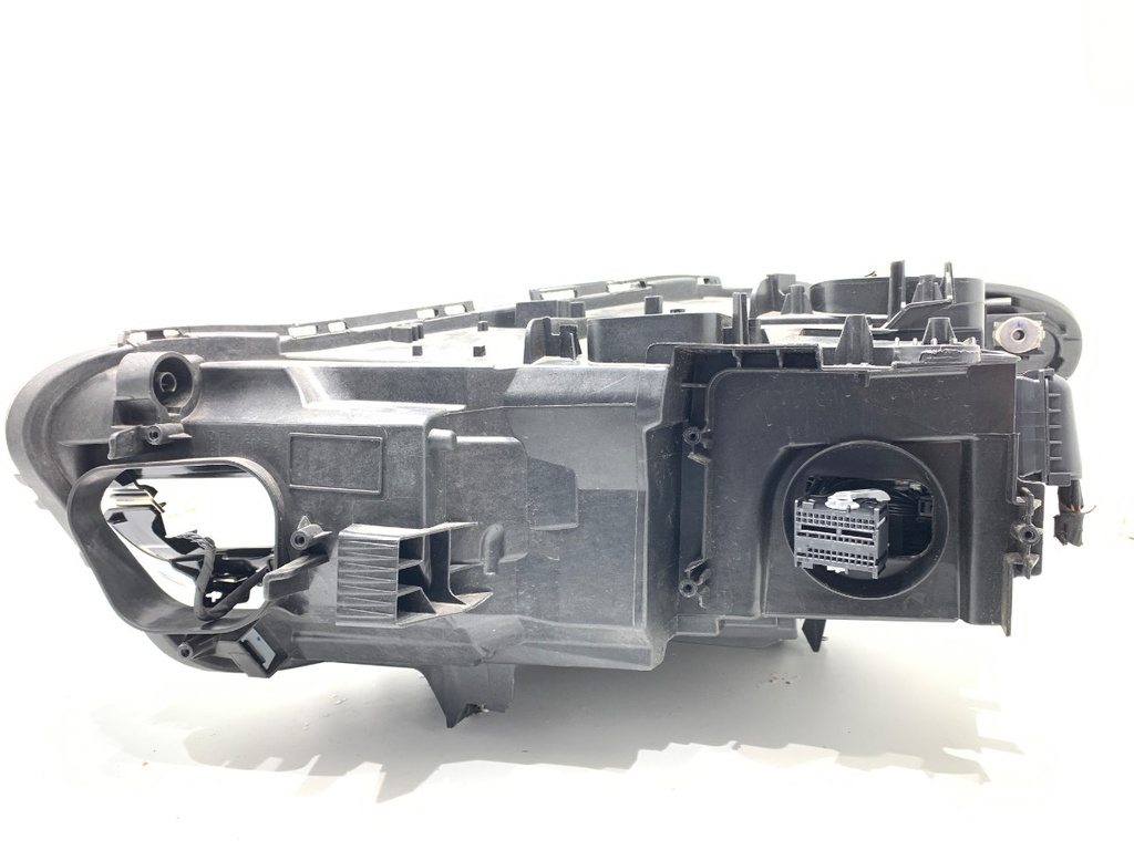 STARK-789248-4