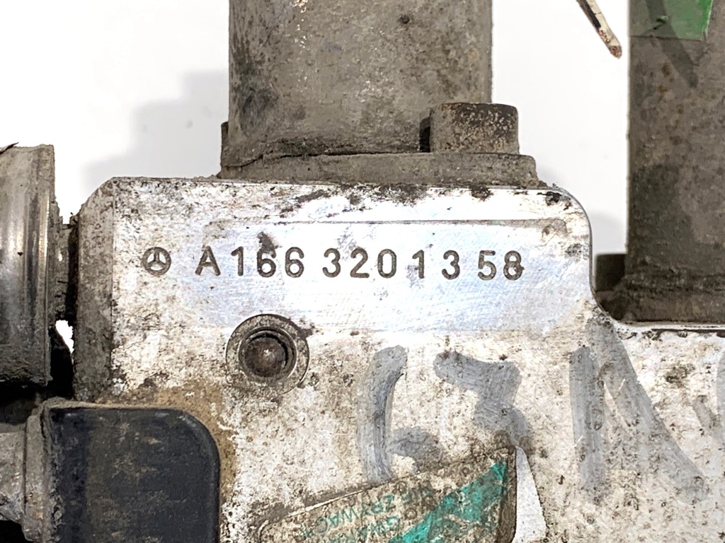 STARK-872152-4