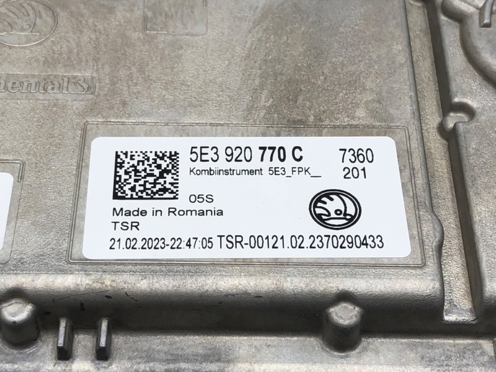 STARK-696412-3
