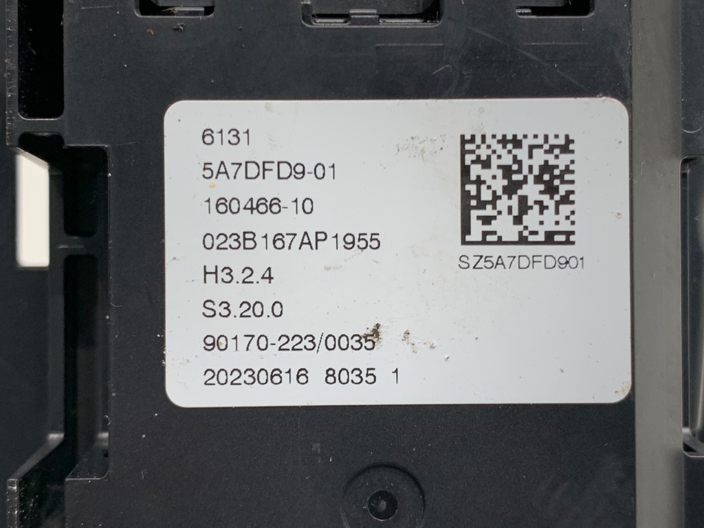 STARK-878758-5