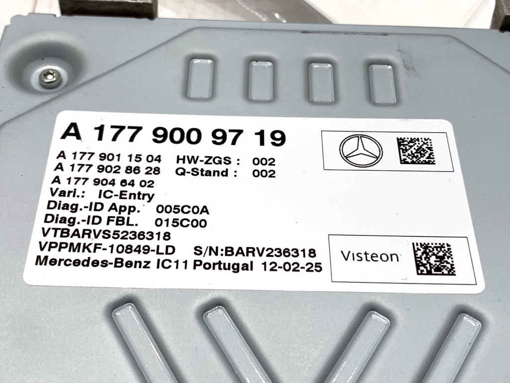 STARK-796353-3