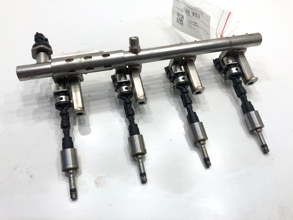 STARK-928352-2