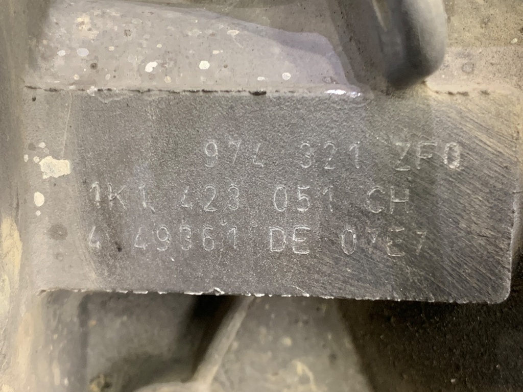 STARK-859879-6