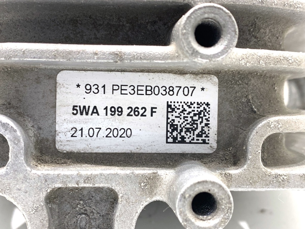 STARK-840218-5
