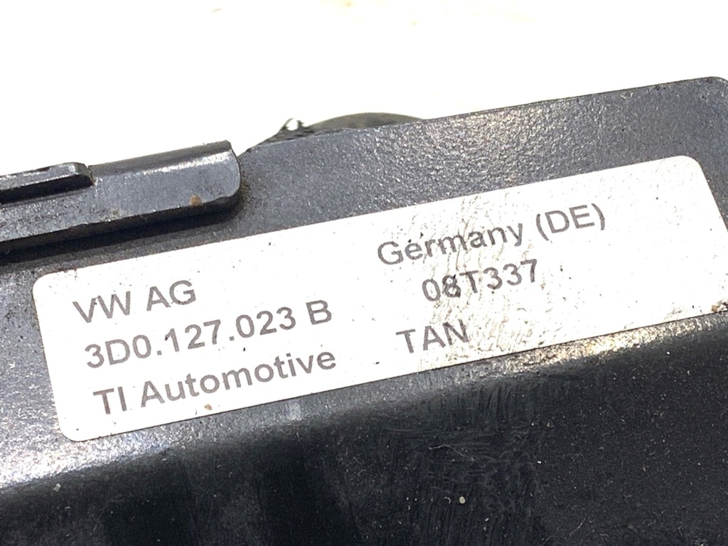 STARK-899184-3