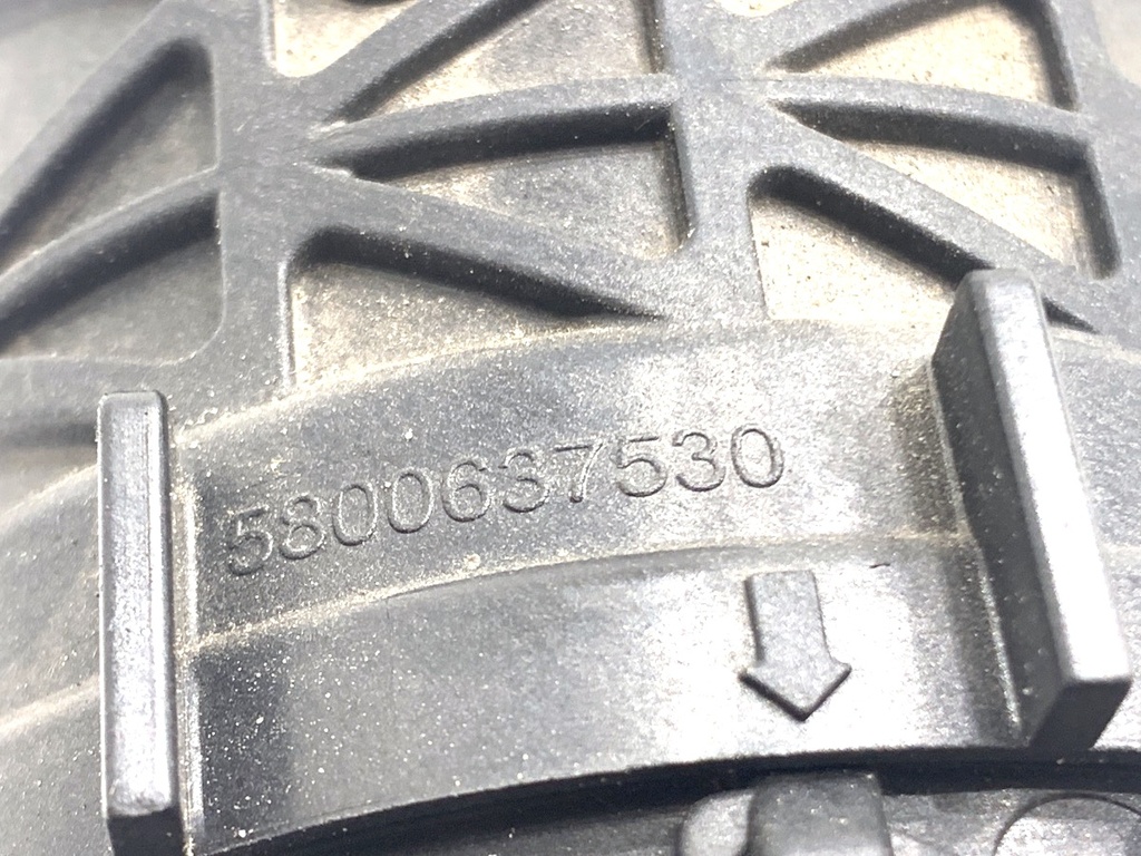 STARK-877100-4
