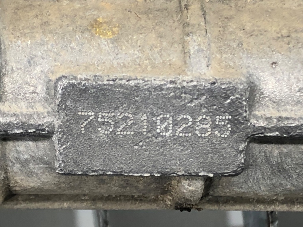 STARK-674838-5