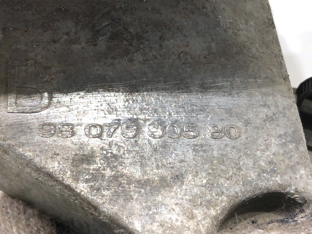 STARK-801042-4
