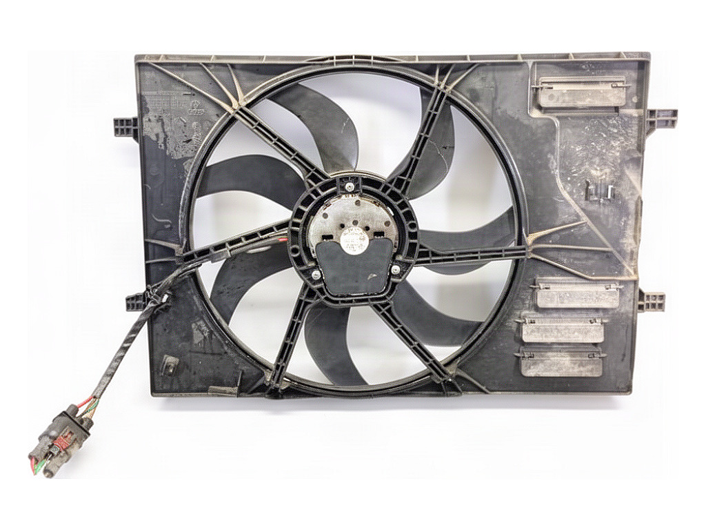 [STARK-943502] Ventilador de radiador Skoda Octavia III