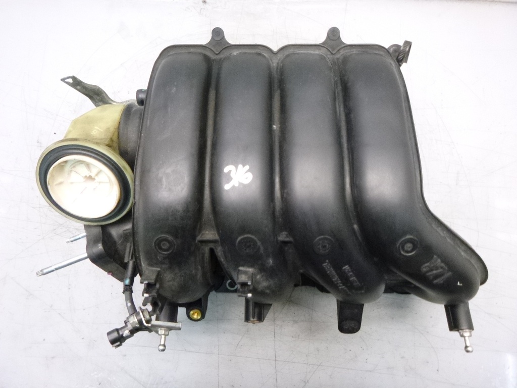 [MTD-313079] Colector de admisión Toyota Auris E15
