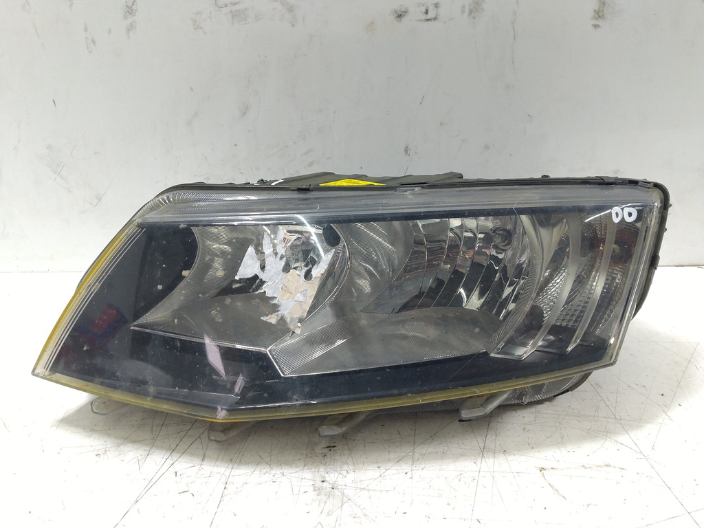 [MTD-534854] Faro izquierdo Skoda Octavia III 2.0 TDI