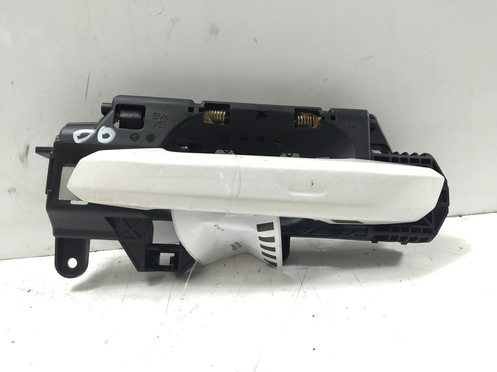 [MTD-534938] Manilla de puerta Audi A4