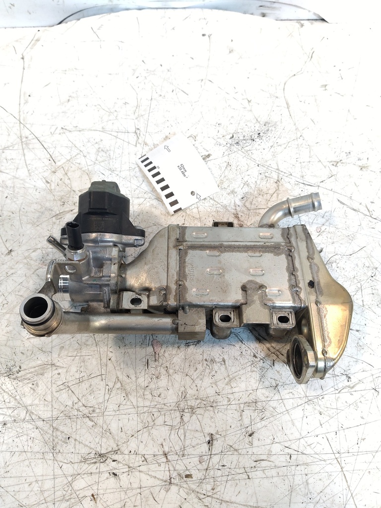 [MTD-534869] Intercooler Mercedes-Benz Clase E