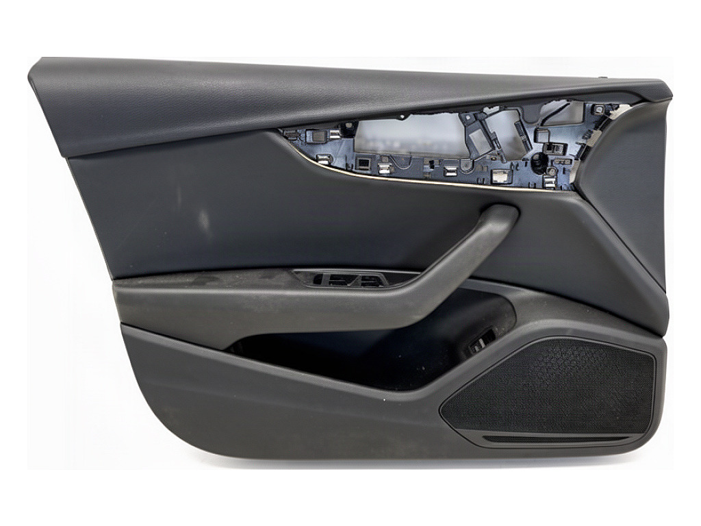 [STARK-936943] Panel de puerta delantero izquierdo Audi A4 B9 Avant