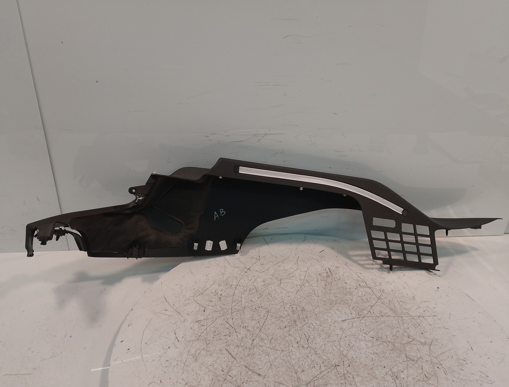 [MTD-499881] Forro de maletero derecho BMW Serie 6 G32 GT