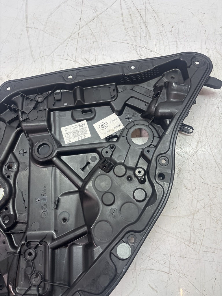 [MTD-500858] Elevalunas trasero derecho para Mercedes E220 W212