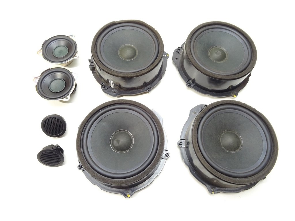 [STARK-423788] Juego de altavoces Jaguar F-PACE (X761)