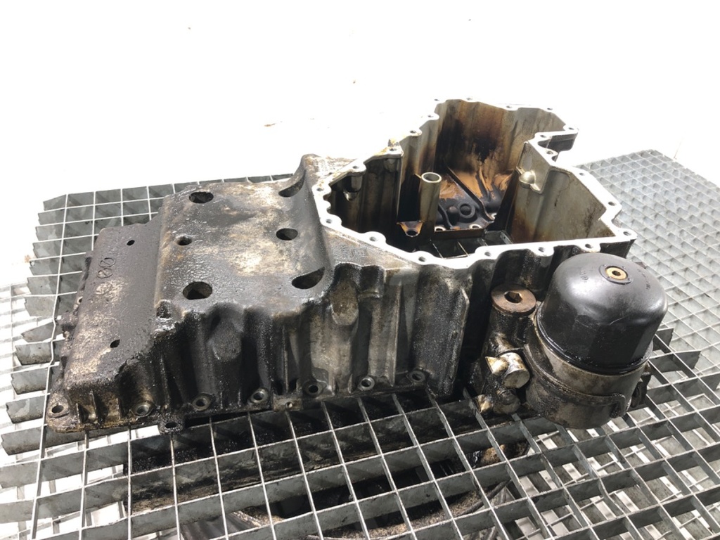[STARK-570924] Cárter de aceite BMW Serie 7 (F01, F02, F03, F04)