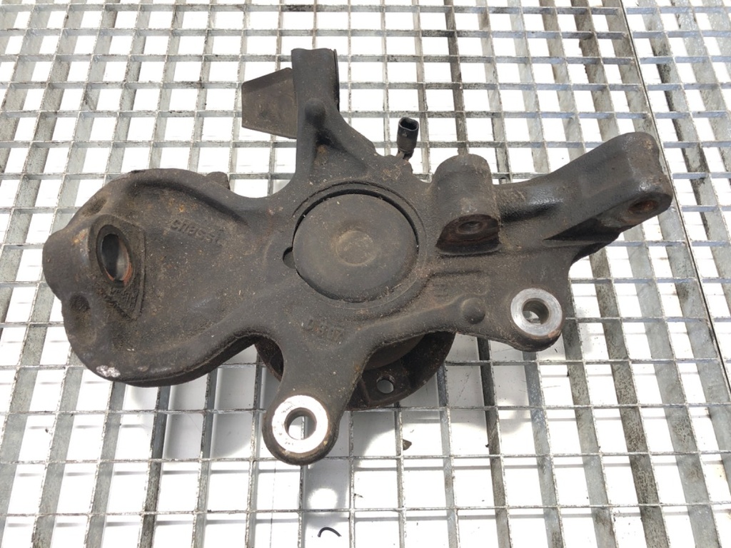[STARK-685748] Cubo de rueda delantero derecho Mercedes-Benz Sprinter