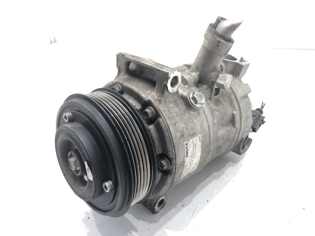[STARK-730999] Compresor de aire acondicionado SKODA SUPERB II Kombi (3T5)
