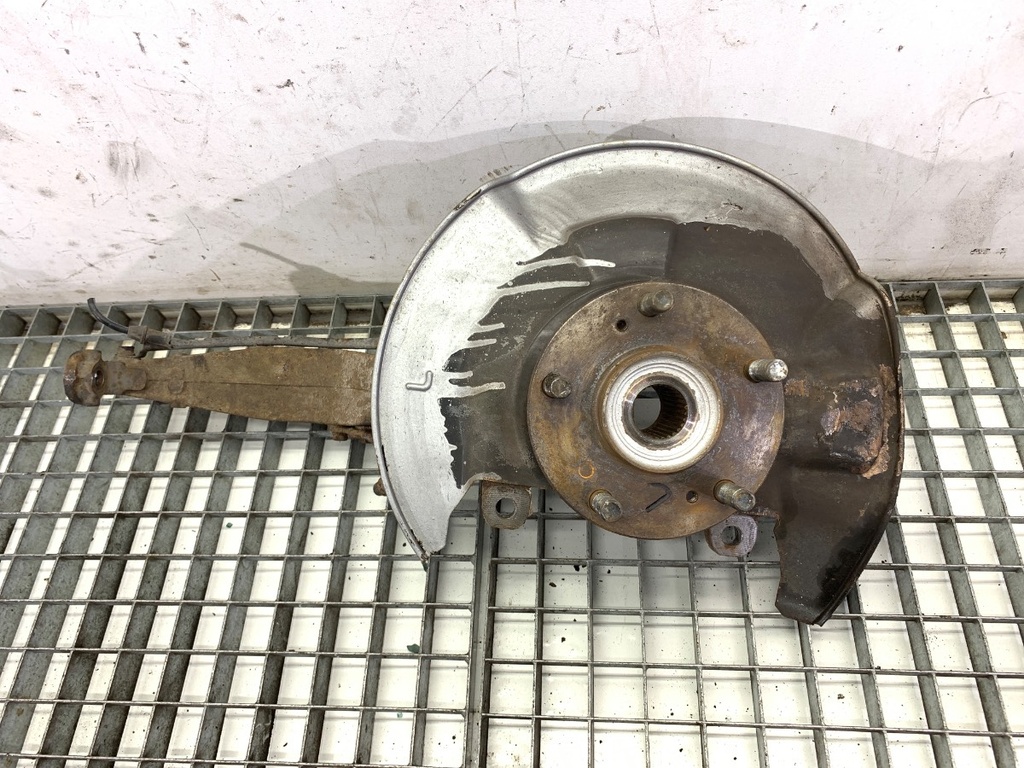 [STARK-772900] Cubo de rueda delantero izquierdo Acura TL