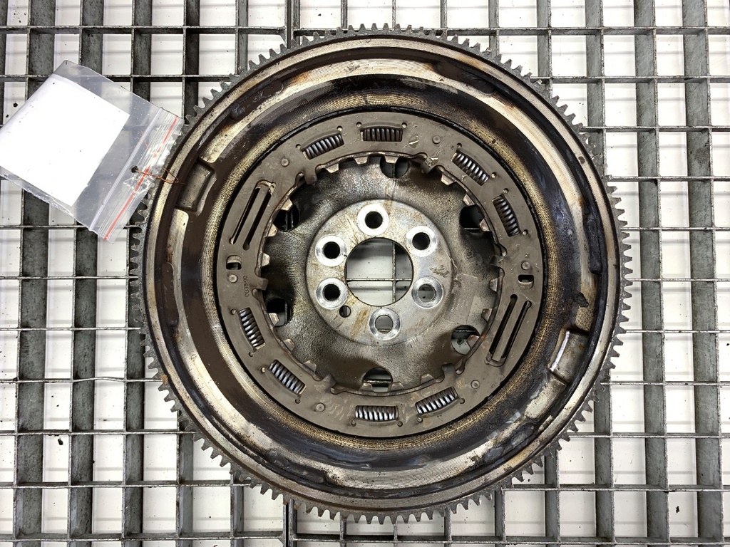[STARK-725154] Embrague VW Touran (5T1) 1.5 TSI
