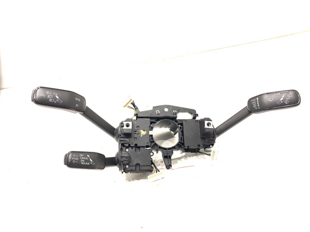 [STARK-730362] Mando de luces para SEAT Leon
