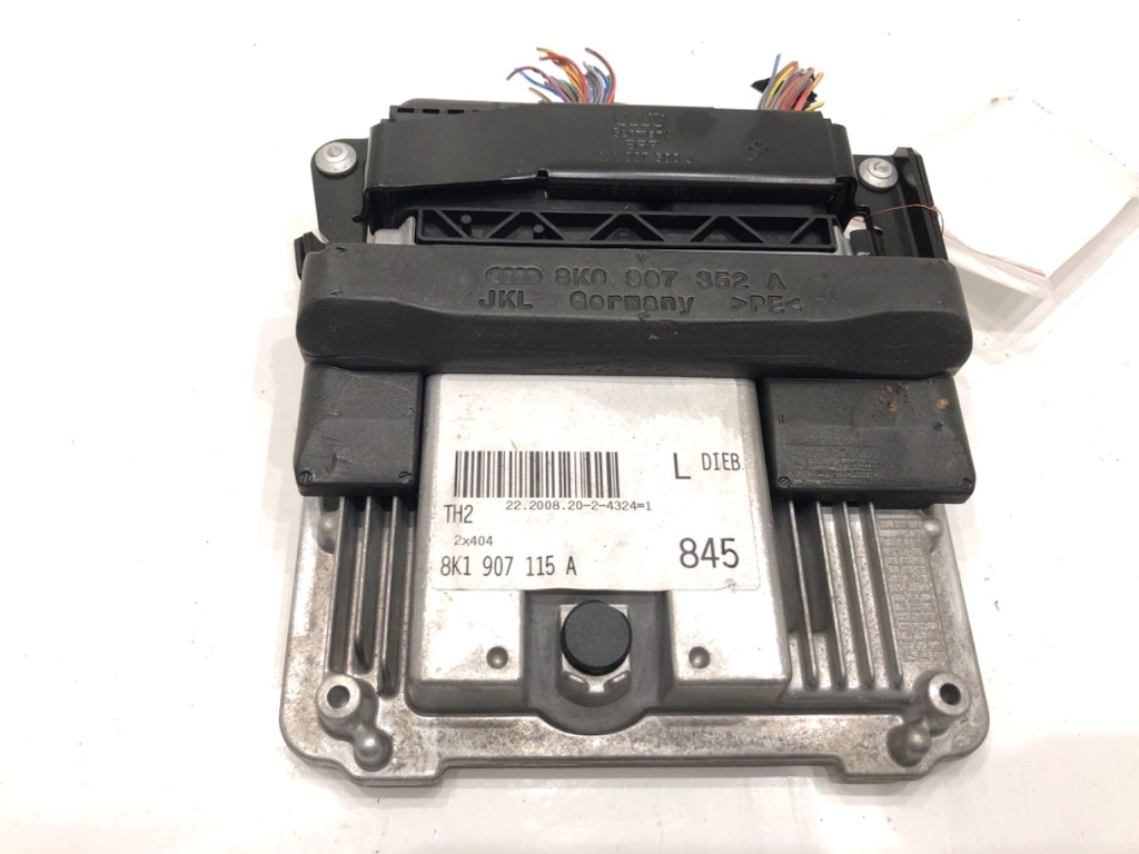 [STARK-738664] Centralita de motor Audi A4 B8
