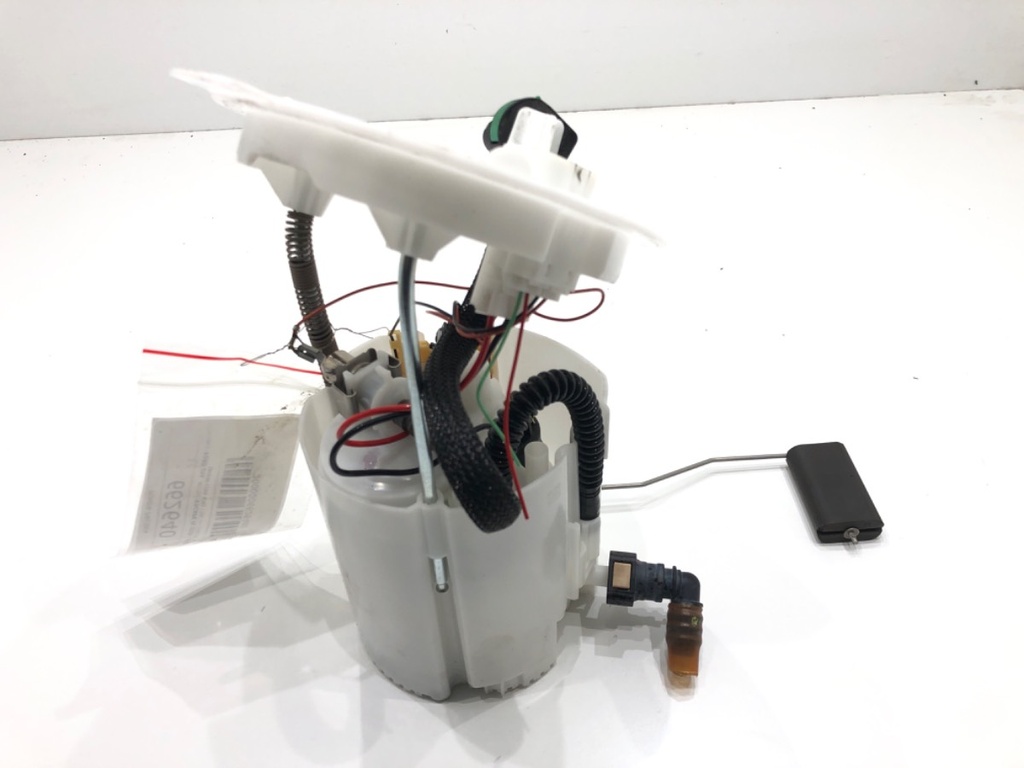 [STARK-662640] Bomba de combustible para Ford USA Escape IV