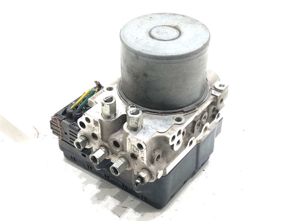 [STARK-688156] Bomba de ABS Infiniti Q70 (Y51)