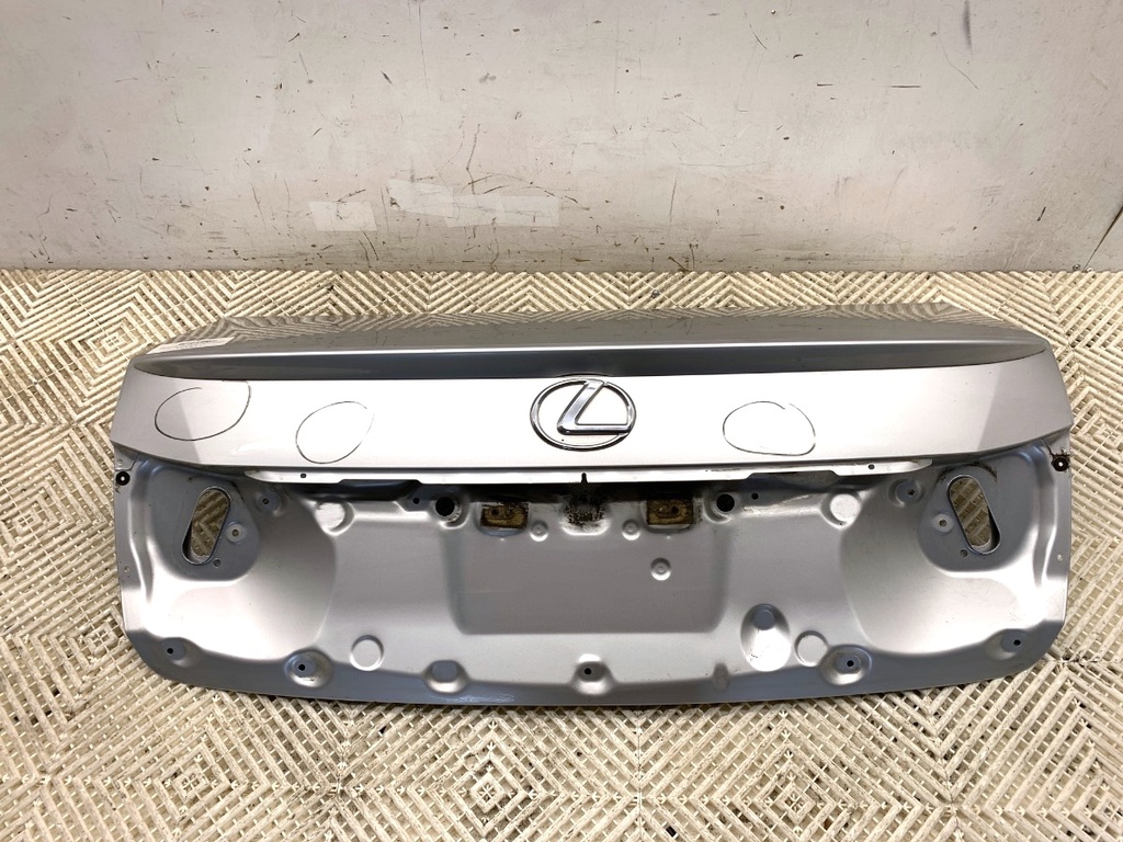 [STARK-735385] Portón trasero Lexus GS (S19)