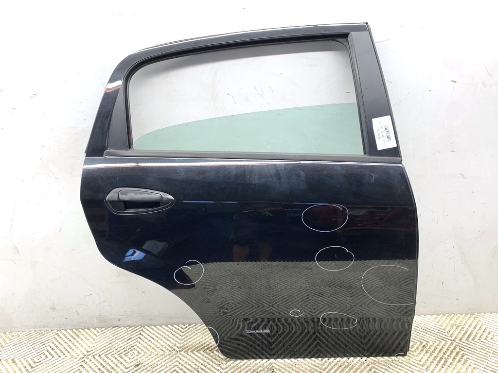 [STARK-769700] Puerta trasera derecha Fiat Grande Punto