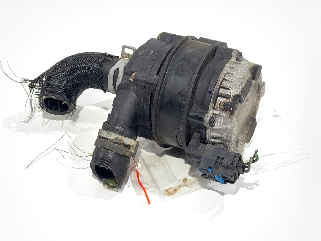 [STARK-794587] Bomba de agua adicional Dacia Duster (HM_)