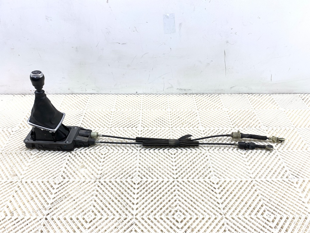 [STARK-794611] Palanca de cambios Dacia Duster (HM_)