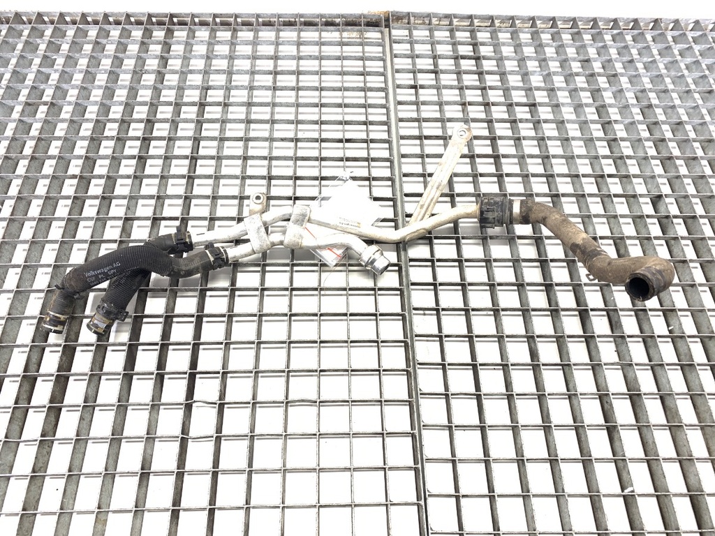 [STARK-798259] Manguito de refrigeración Audi Q8 (4MN)