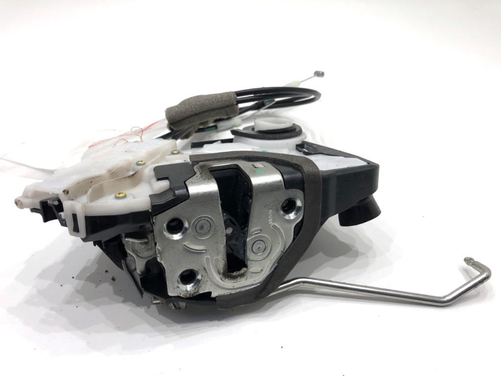 [STARK-802474] Cerradura de puerta delantera derecha HONDA HR-V (RU)