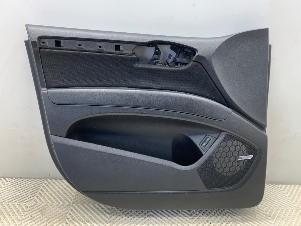 [STARK-867375] Panel de puerta delantero izquierdo Audi Q7 (4LB)