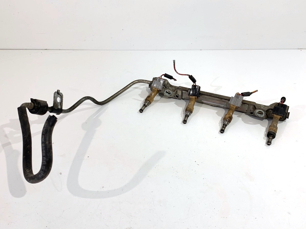 [STARK-913101] Ramal de inyección Toyota Avensis Kombi _T27_ 1.8 gasolina 2009-2018