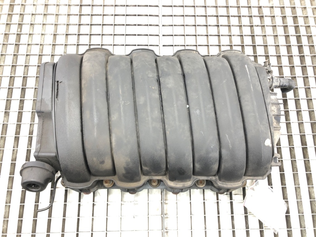 [STARK-492440] Colector de admisión Porsche Cayenne (9PA) 2002-2010 S 4.8