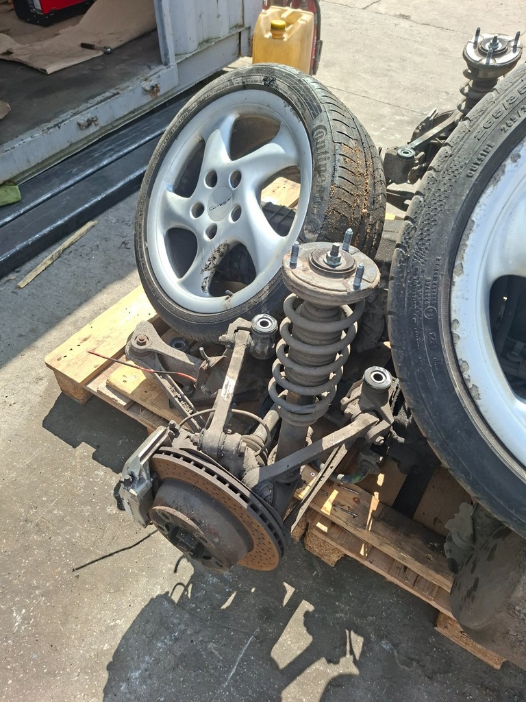 [MTD-530342] Muelle de suspensión trasero derecho Porsche 911 3.4 Carrera (1999)