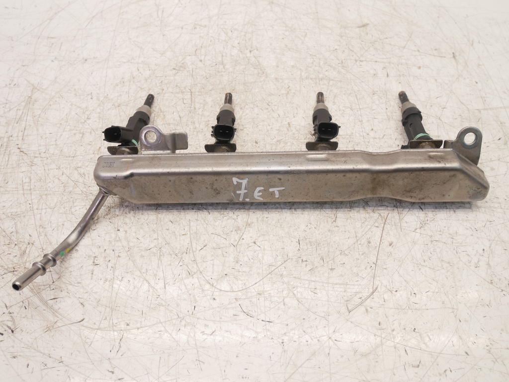 [MTD-393770] Rampa de inyectores para Toyota Yaris P13 1.5 gasolina 2NR-FKE 18012
