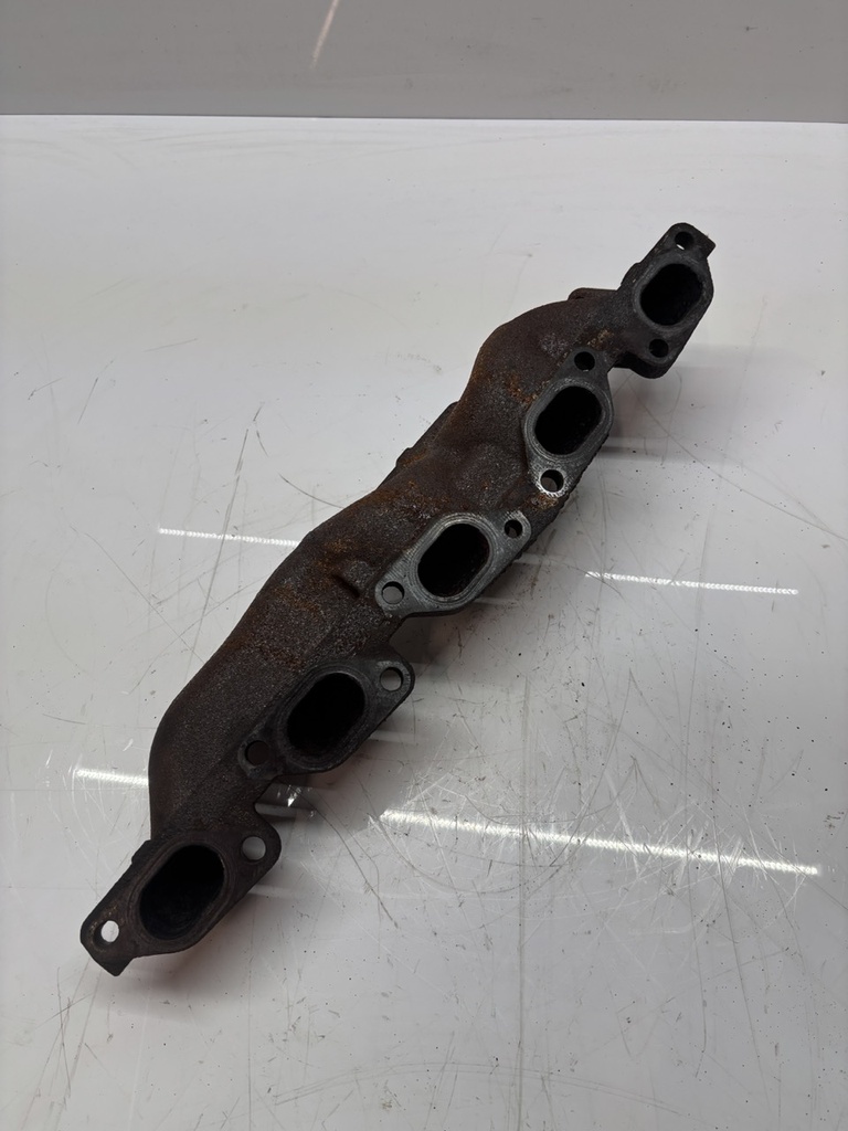[MTD-495642] Colector de escape Ssangyong Rodius 2.7 Xdi D27R-056 D27DT OM655.925