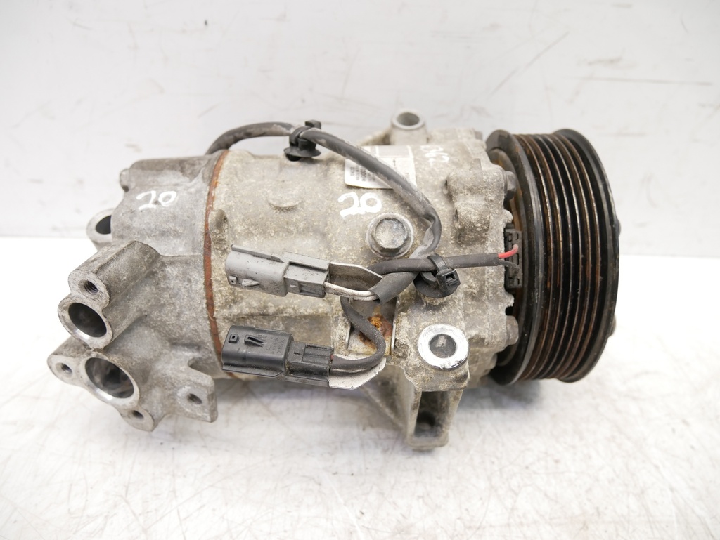 [MTD-387507] Compresor de aire acondicionado Renault Clio 5 1.0 TCe gasolina H4D450 926002888R