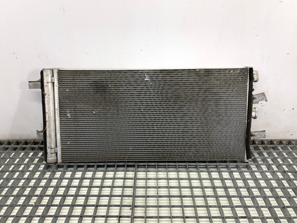 [STARK-906547] Radiador de aire acondicionado BMW 2 Active Tourer (F45) 2013-2022