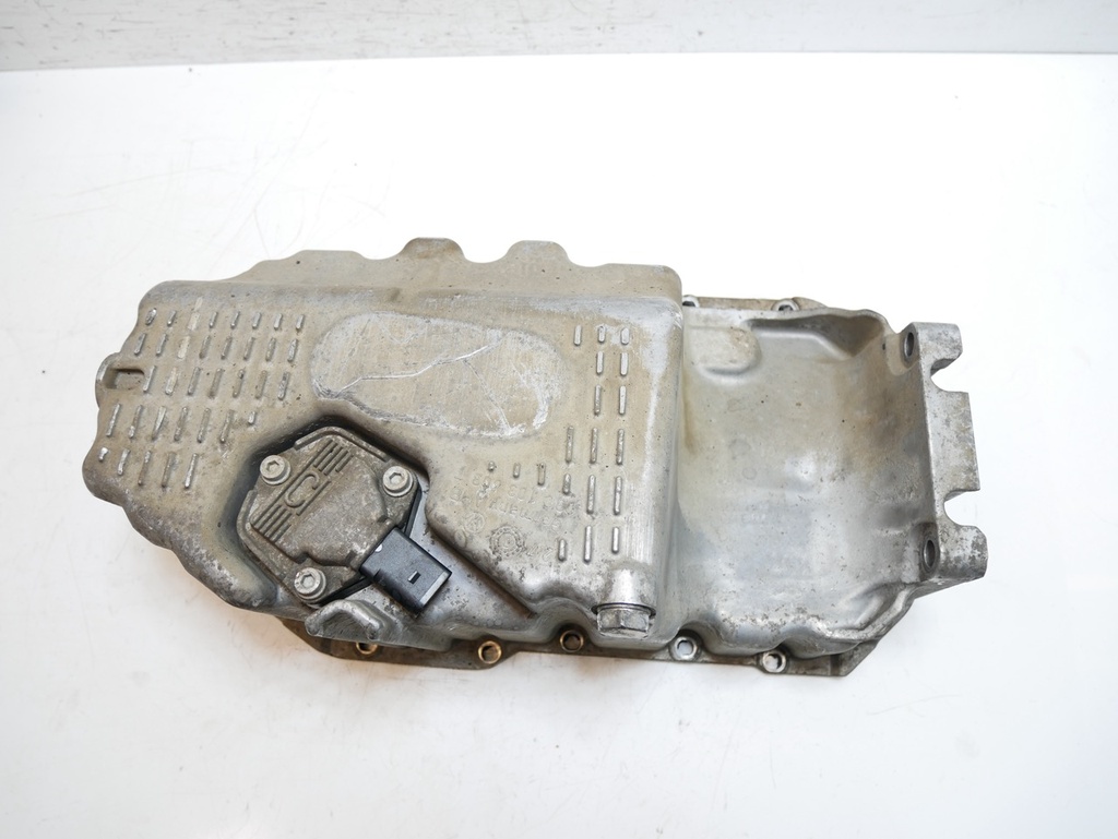 [MTD-461092] Cárter de aceite Audi A3 Seat Altea Skoda Superb 1.4 TSI CAXC CAX 03C103603T